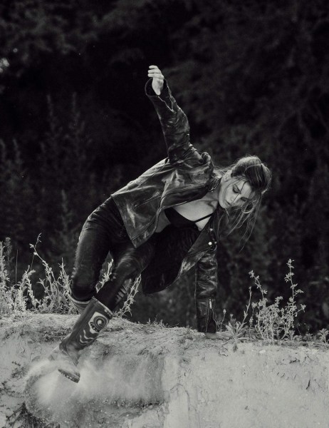 vogue-paris-september-2017-luna-bijl-by-gregory-harris-01.jpg.513400129cf185757cbaaab2dd4c598c